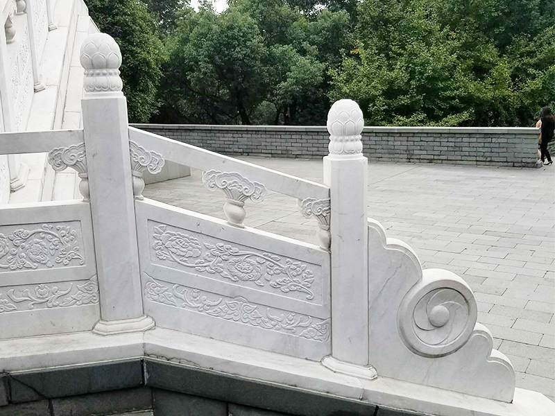 石護欄價格